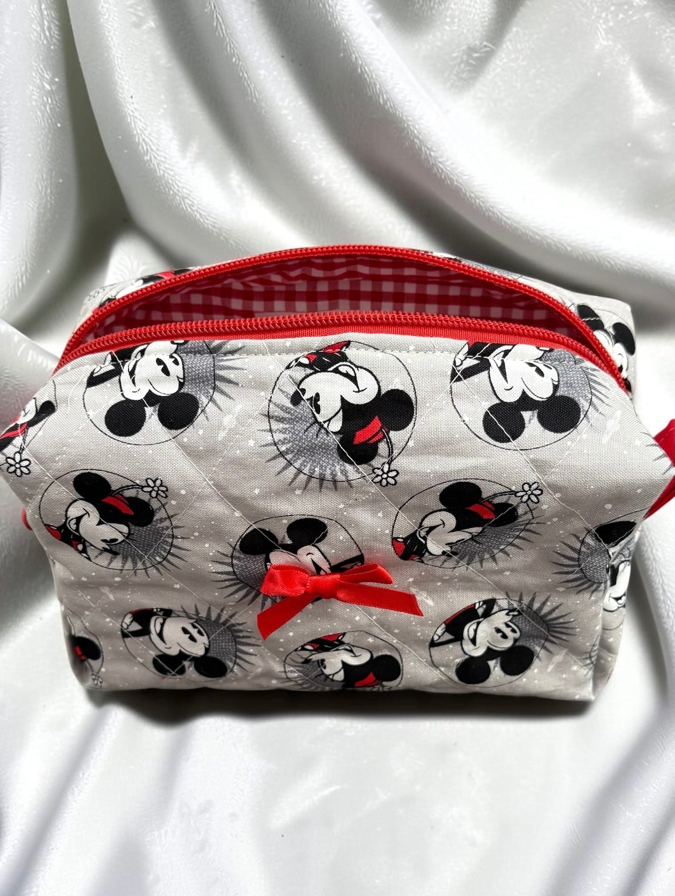 Happy Mickey & Minnie Makeup Bag - Medium