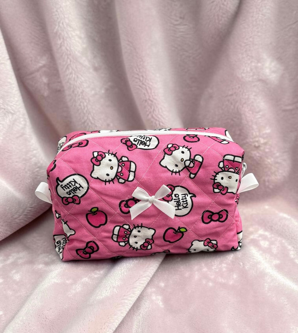 Hello Kitty Apples & Bows Makeup Bag - Medium