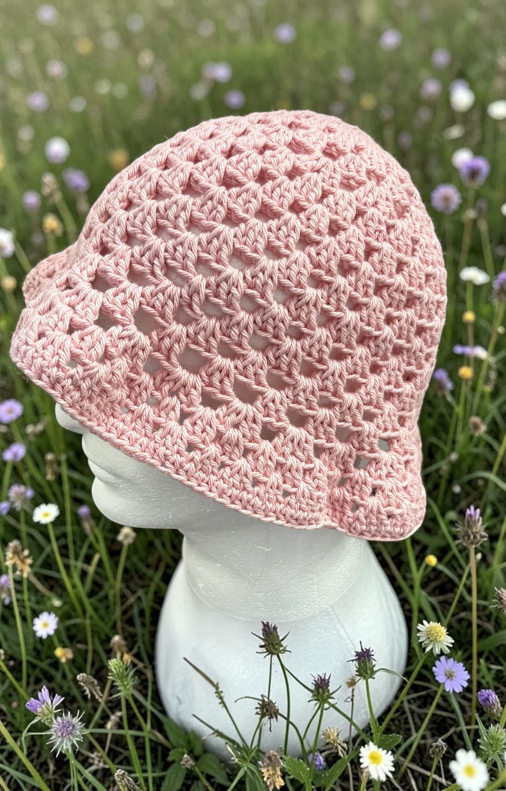 Daylily Pink/Blue Shell Crochet Bucket Hat